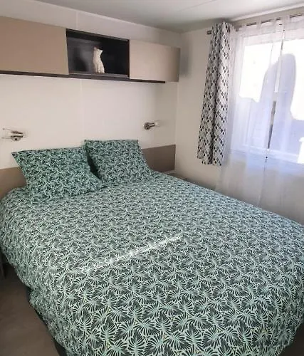 Hôtel accueillant les animaux: Mh 149 4 Pers Camping Bois Dormant Confort Et Detente