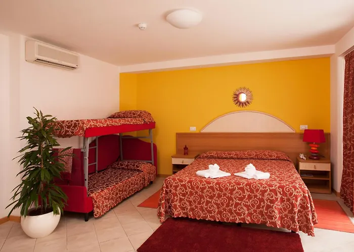 Hotel Jacuzzi: Hotel Bahama