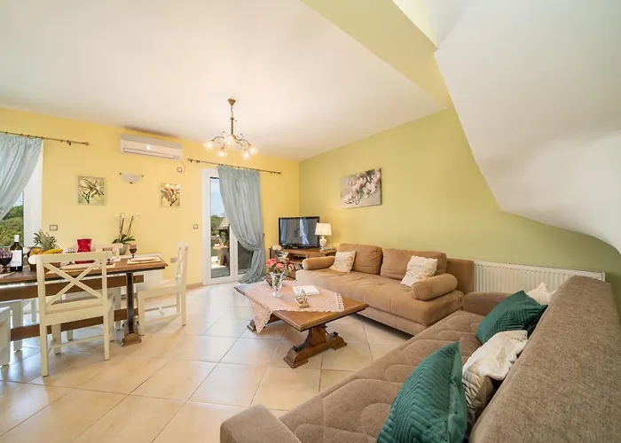 Stunning Tranquil Villa With Private Pool