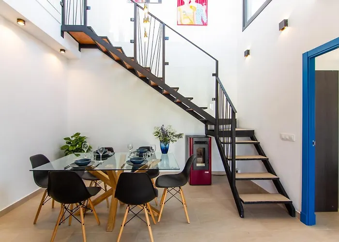  Acogedora Casa Para El Invierno Con Estufa De Pellet