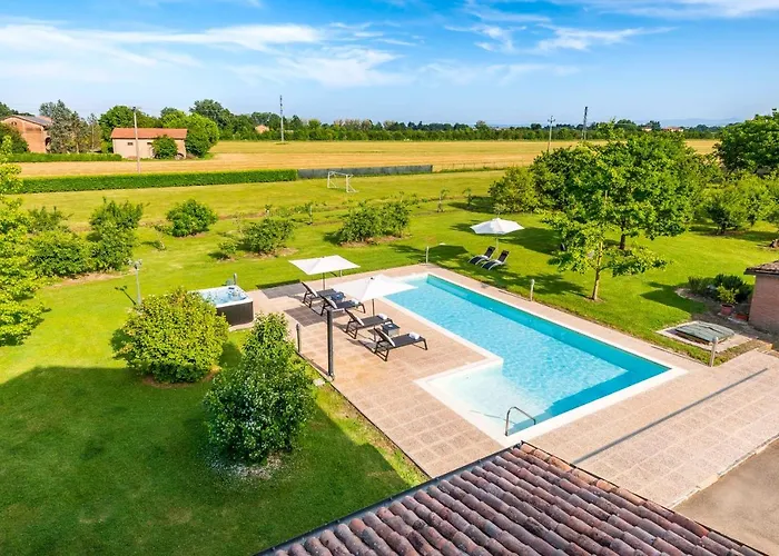 Casa delle Noci country house, pool&SPA