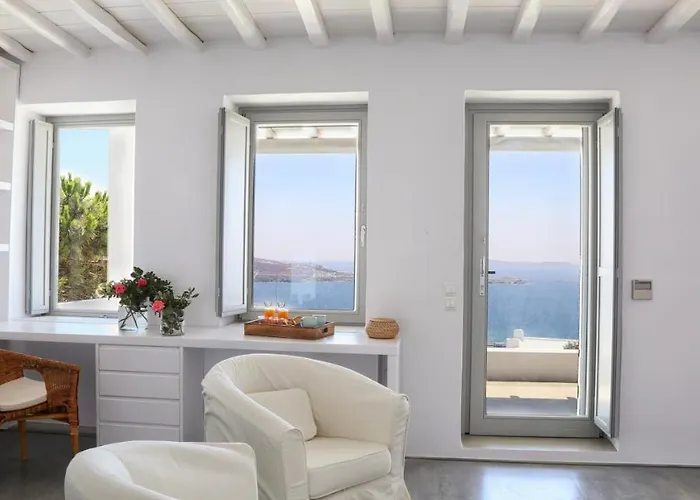 Villa Astra - Serviced Luxury Villa