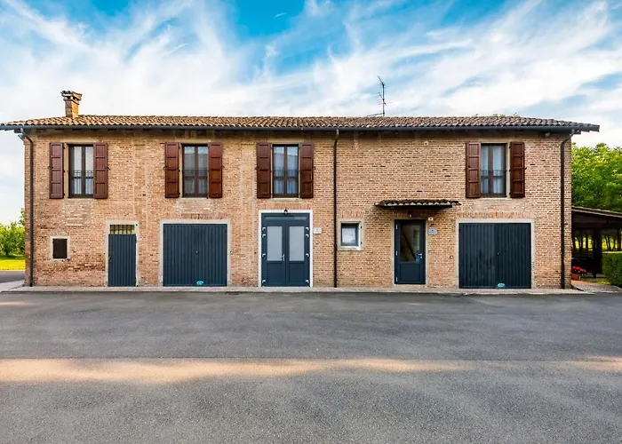 Casa Delle Noci Country House, Pool & Spa
