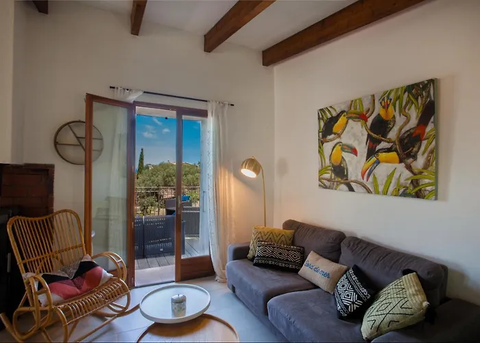 Villa bodri, maison en pierre avec vue mer et piscine chauffée