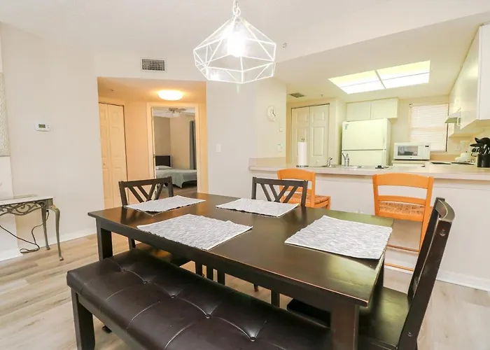 Ocean Village Club L23
