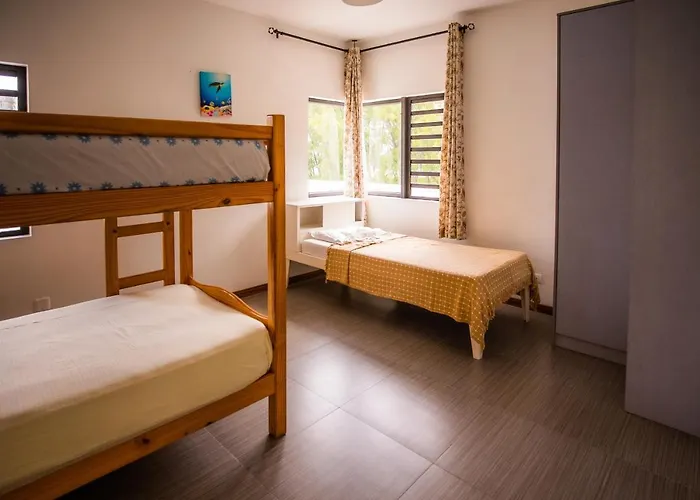 Villa Simone: Sunlit Beach Getaway W/ Pool + Wifi