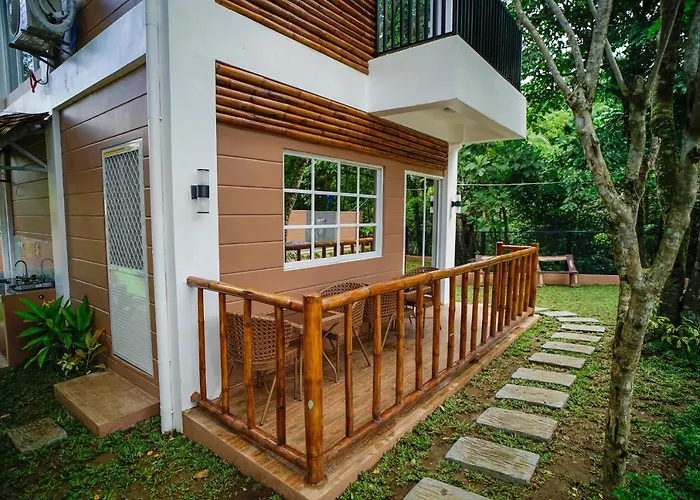 Balay Greenika Alfonso Nature Resort