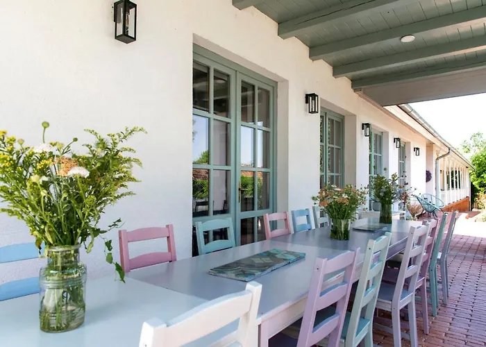 Berky Kuria - Stylish Cottage In The Hills Of Tolna For 16People