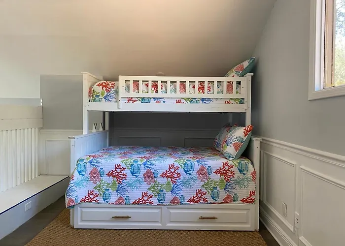 Sleeps 13, 5 Bdr Jacksonville Beach House W Pool, Hot Tub