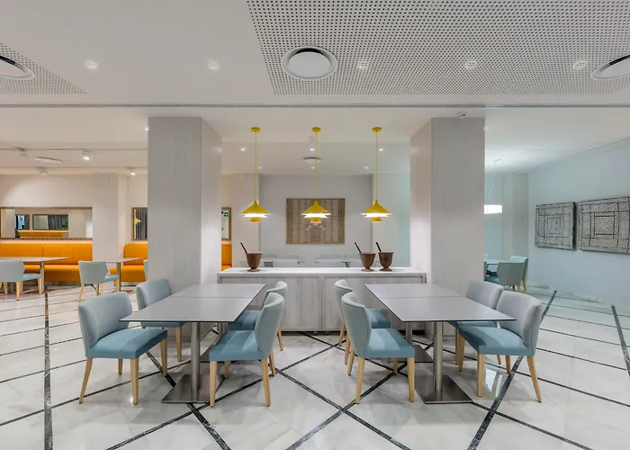 Pet Friendly hotel: Catalonia Granada