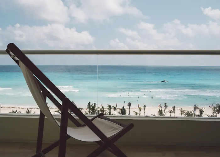 Resort: Hotel NYX Cancun