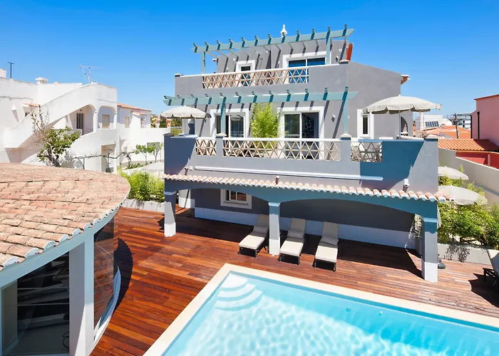 Logement: Costa D'Oiro Ambiance Village