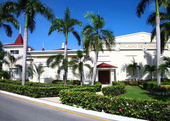 Ping Pong hotel: Bahia Principe Luxury Esmeralda All Inclusive - Newly Renovated (Adults Only)