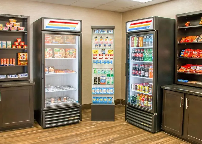 Hotel with view: Comfort Inn & Suites San Marcos Near Outlet Mall