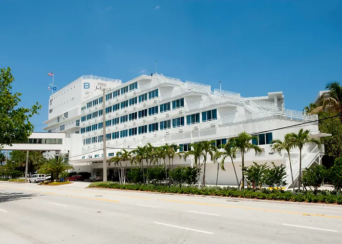 Pet Friendly hotel: B Ocean Resort Fort Lauderdale Beach