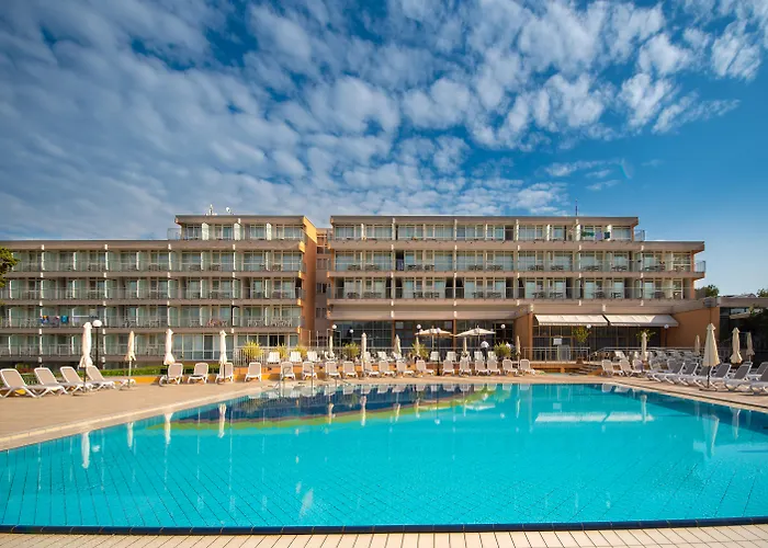 Arena Hotel Holiday