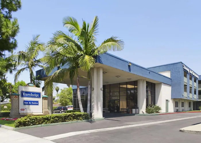 Travelodge Inn & Suites By Wyndham Anaheim On Disneyland Dr