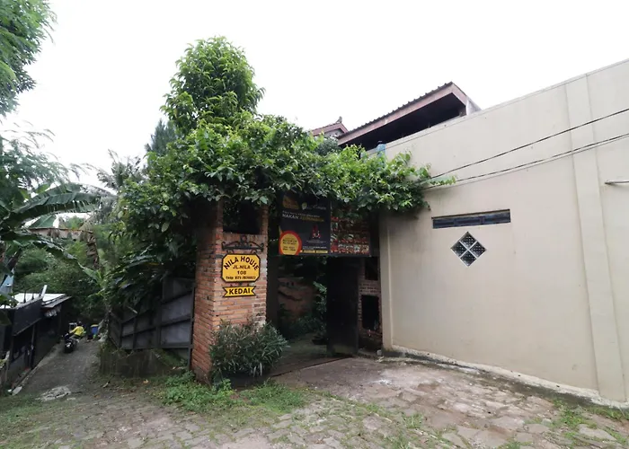 Nila House, Sharia Family Home Stay