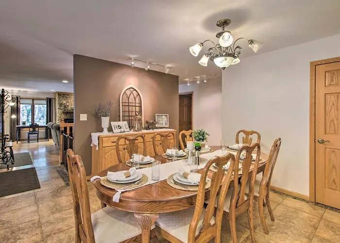Spacious Verndale Home W/ Backyard Fire Pit!