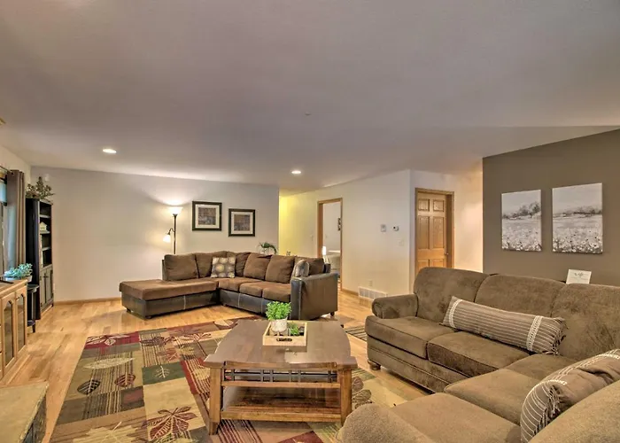 Spacious Verndale Home W/ Backyard Fire Pit!