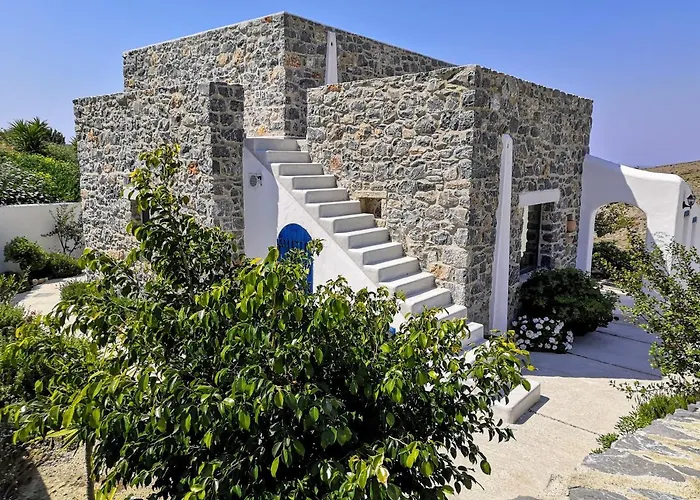 Stelani Villas & Suites