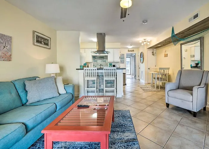 Coastal Condo W/ Pool Access - Steps To Beach