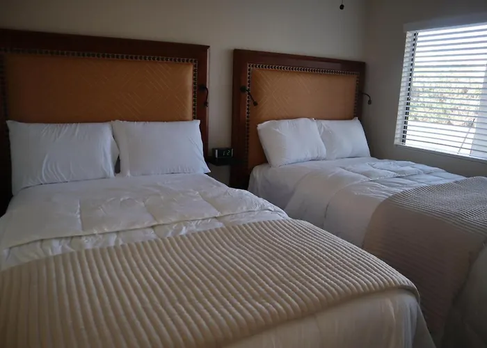 Venture On Country Club