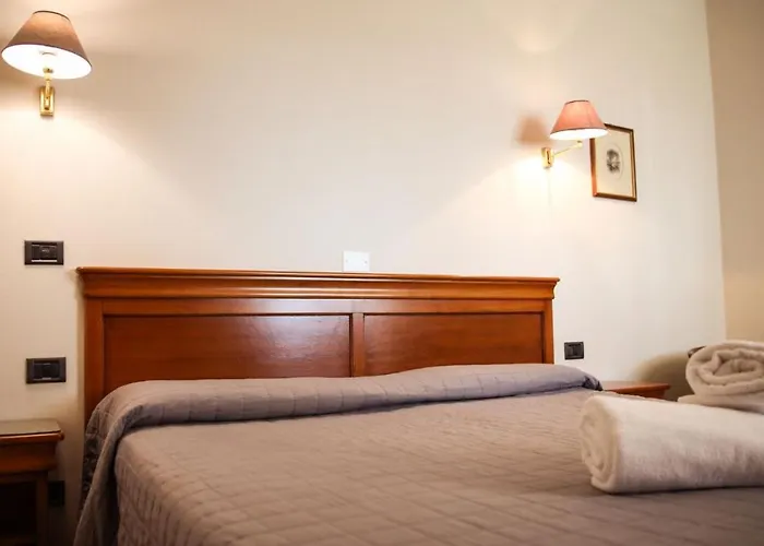 Hotel sulla spiaggia: Affittacamere Villa Bagno Santo