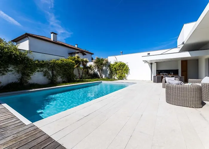 Marble Keyweek Villa With Pool In Biarritz