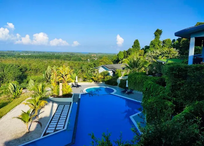 Khaolak Blue Sky Villa