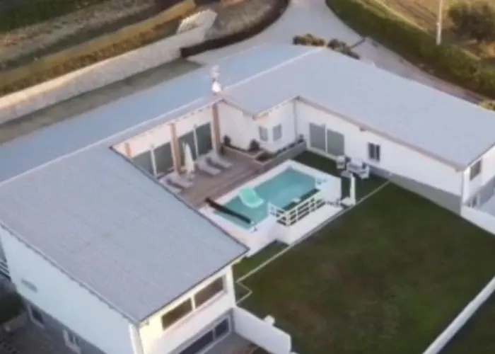 Thevilla Holiday