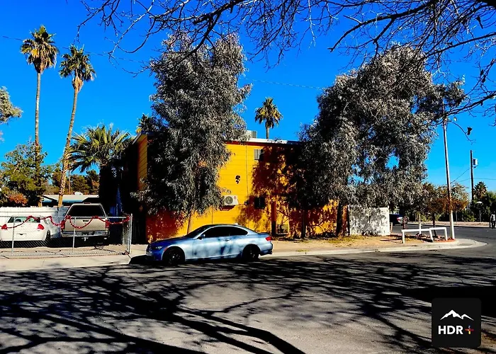 Apartments Yellow Penthouse Llc