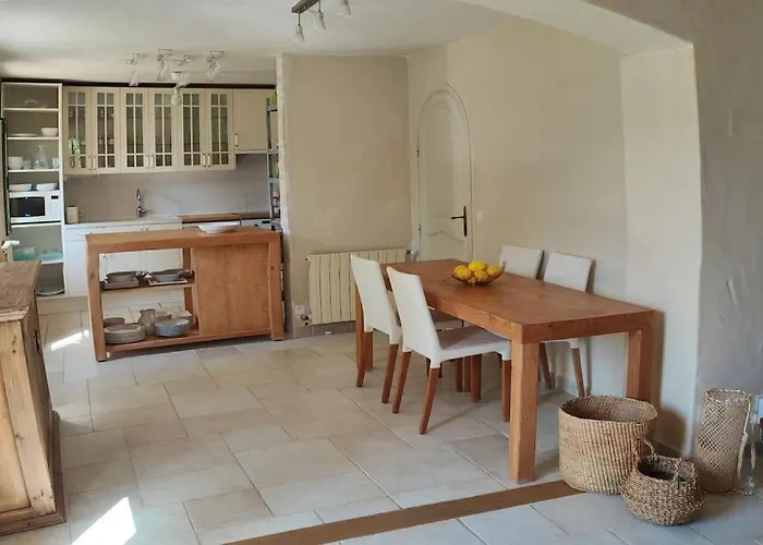 Bastide provençale de charme à la Côte d'Azur
