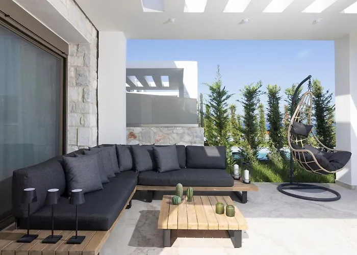 Villa Mare - Private Pool, 4 Bdrms, Sea View, Bbq