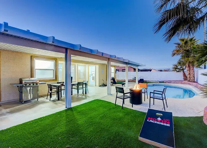 Lux Modern Vegas, Pool, Jacuzzi, Billiards