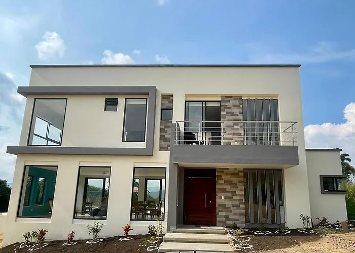 La Finca Luxury House