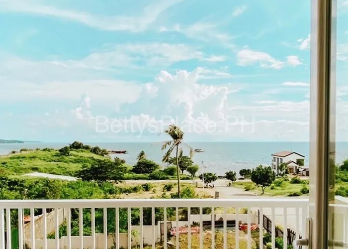 4 Bedroom Beachfront House With Private Pool In Batangas