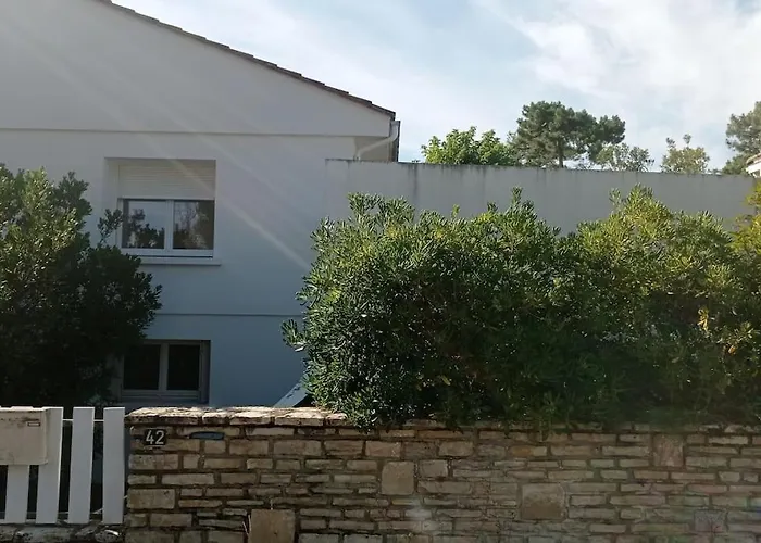 Ville 400m De La Plage Maison 3 Chambres Avec Jardin