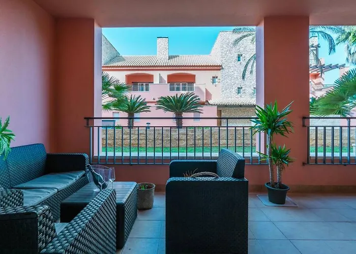 Alojamentos: Cosy And Spacious 2Bed & 2Bath Boulevard Victoria