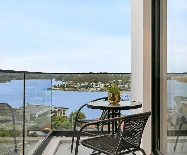 Luxury Waterside Home Sanctuary