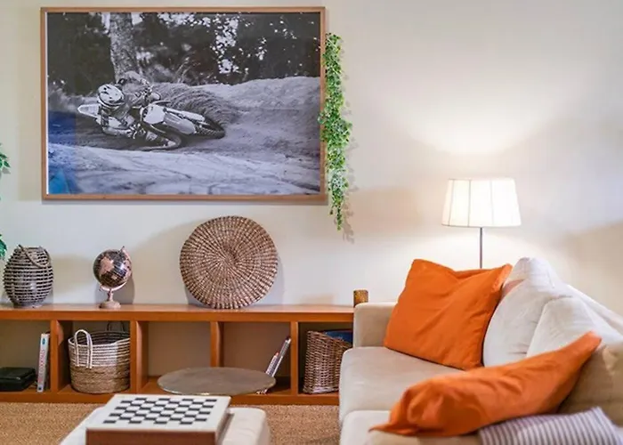 Alojamentos: Cosy And Spacious 2Bed & 2Bath Boulevard Victoria