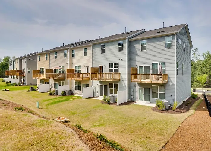 Durham Vacation Rental: 6 Mi To Downtown!