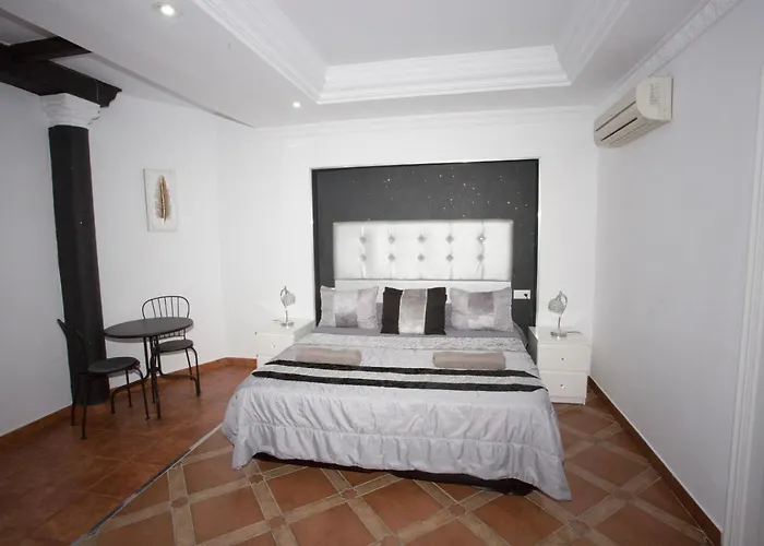 Alojamiento El Chaparro Barbate Junto A La Venta El Loro