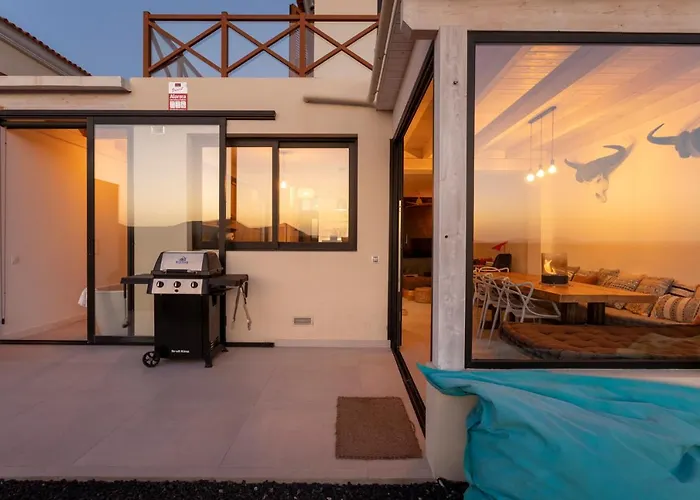 Vacation home: Villa Calderon Hondo. Top Design , Views And Pool Lajares-Corralejo