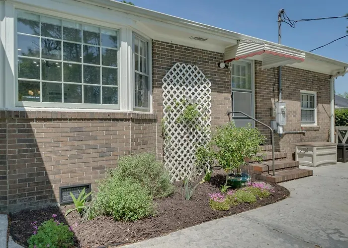 Wilmington Rental ~ 4 Mi To Wrightsville Beach!