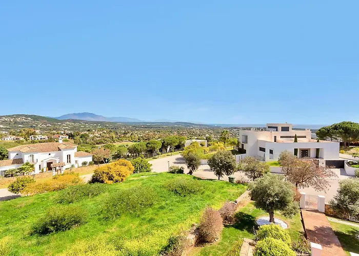 Yolo Spaces - Sotogrande White House Villa