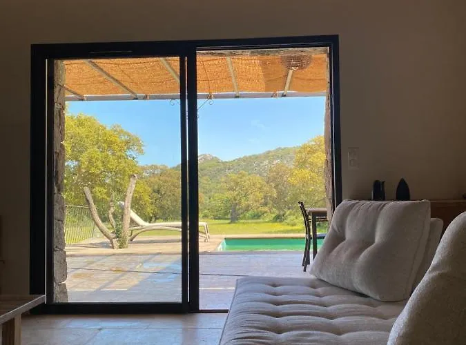 Villa De Charme Avec Piscine