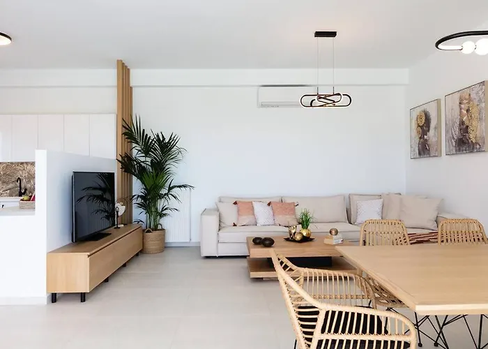 Kayo, The Ultimate Accomodation!