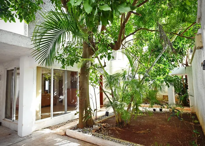 5 Bdr-Ensuite Bathrooms-Private Pool-Golf-Comfort