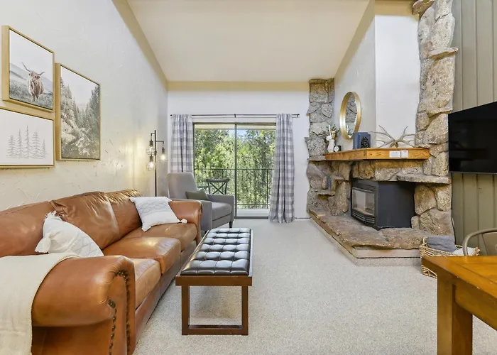 Cozy Winter Park Condo: Bike, Ski, & Hike!